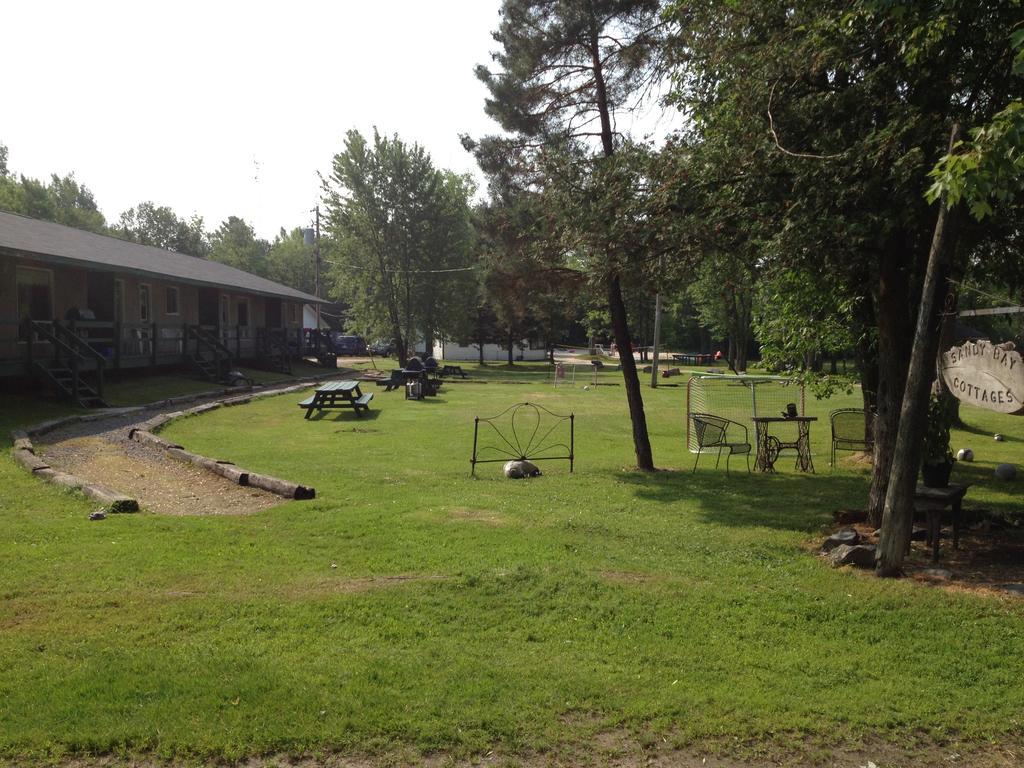 Chalkley'S Sandy Bay Cottage Resort Nipissing Beach Pokój zdjęcie