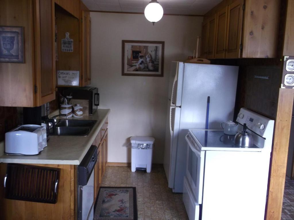 Chalkley'S Sandy Bay Cottage Resort Nipissing Beach Pokój zdjęcie