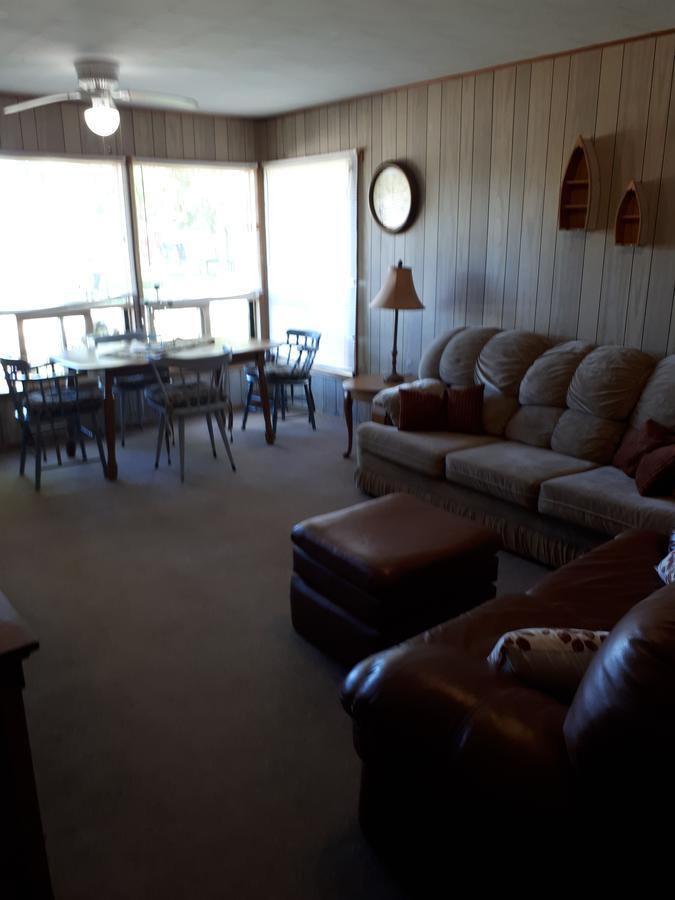 Chalkley'S Sandy Bay Cottage Resort Nipissing Beach Zewnętrze zdjęcie