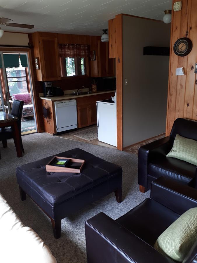 Chalkley'S Sandy Bay Cottage Resort Nipissing Beach Zewnętrze zdjęcie